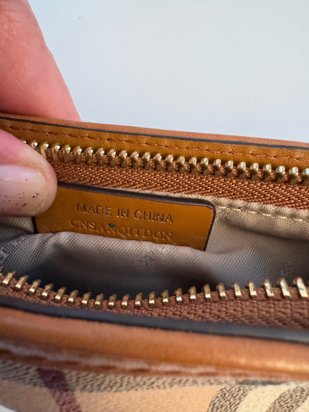 Burberry Clara Tan Nova Haymarket Check Mini Chain Shoulder Bag - Picture 9 of 10